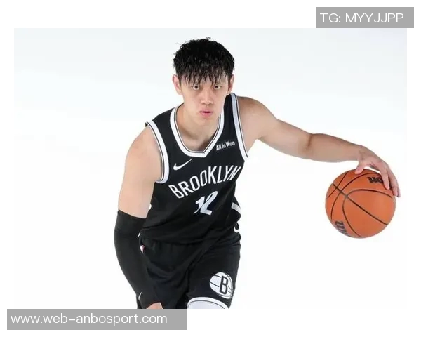 媒体人认为曾凡博不应被特别对待上场时间应适度减少