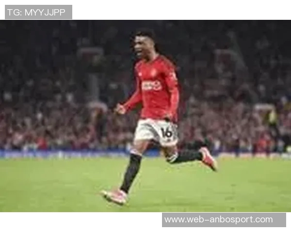 曼联旧将感叹姆伯莫阿玛德离队后右路防线崩溃局面 曼联旧将感叹姆伯莫阿玛德离队后右路防线崩溃局面