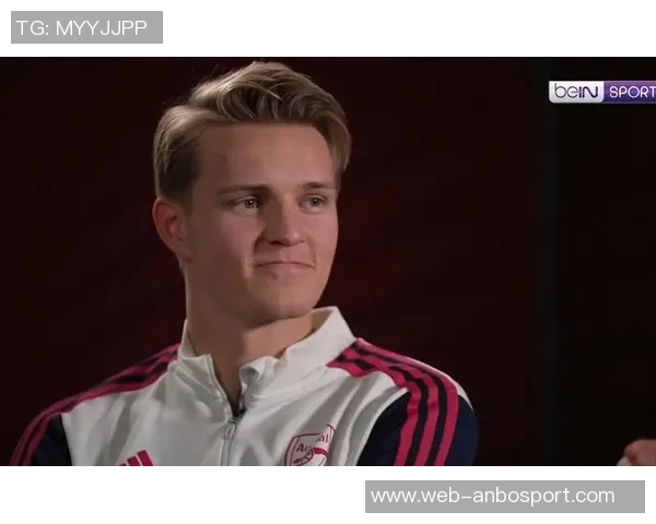 阿森纳庆祝厄德高27岁生日出战211场贡献41球40助 阿森纳庆祝厄德高27岁生日出战211场贡献41球40助