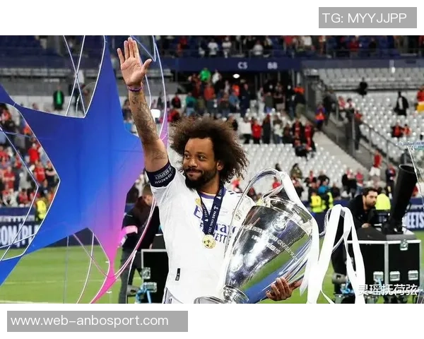 马塞洛自述:左后卫的前锋灵魂与对传奇身份的淡然态度 马塞洛自述:左后卫的前锋灵魂与对传奇身份的淡然态度