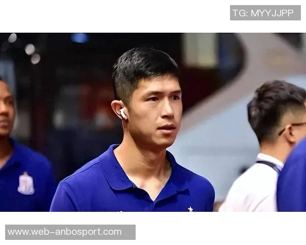 前申花球员徐友刚即将加盟石家庄功夫开启新征程 前申花球员徐友刚即将加盟石家庄功夫开启新征程