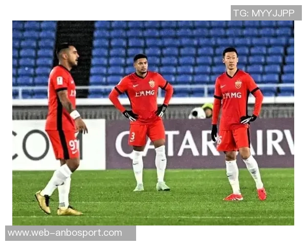 中超第30轮大战即将来袭大连英博迎战上海海港精彩对决不容错过 中超第30轮大战即将来袭大连英博迎战上海海港精彩对决不容错过